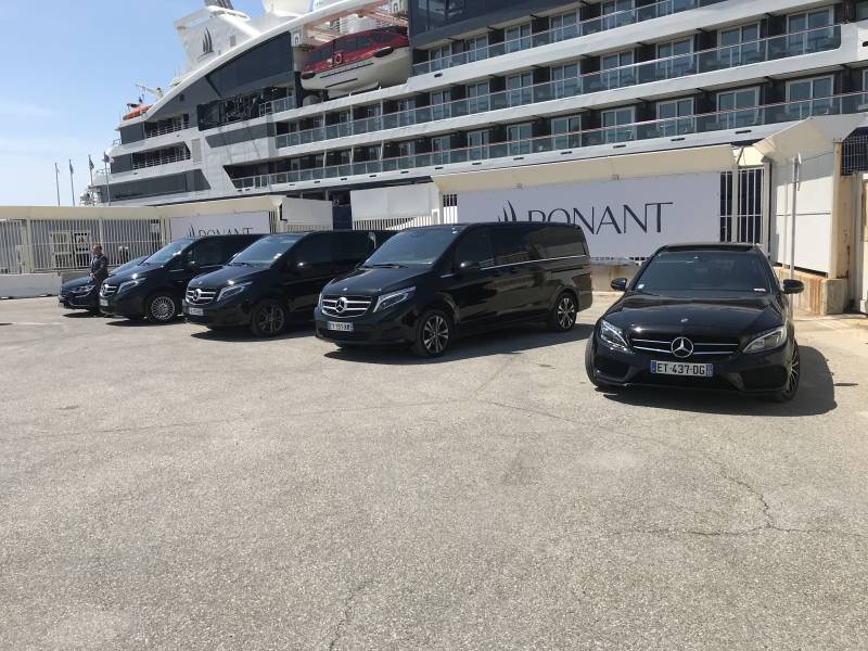 Commander un Taxi 5, 6, 7, 8 places ou passagers à Marseille